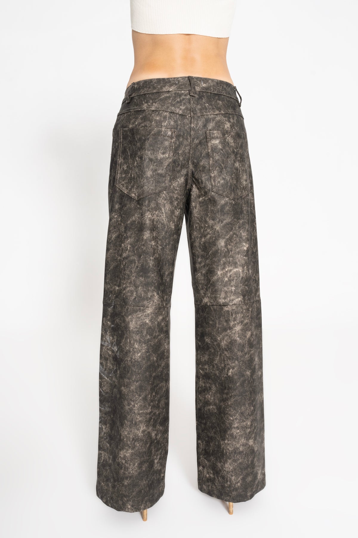 Straight-Cut Trousers with a Vintage Look