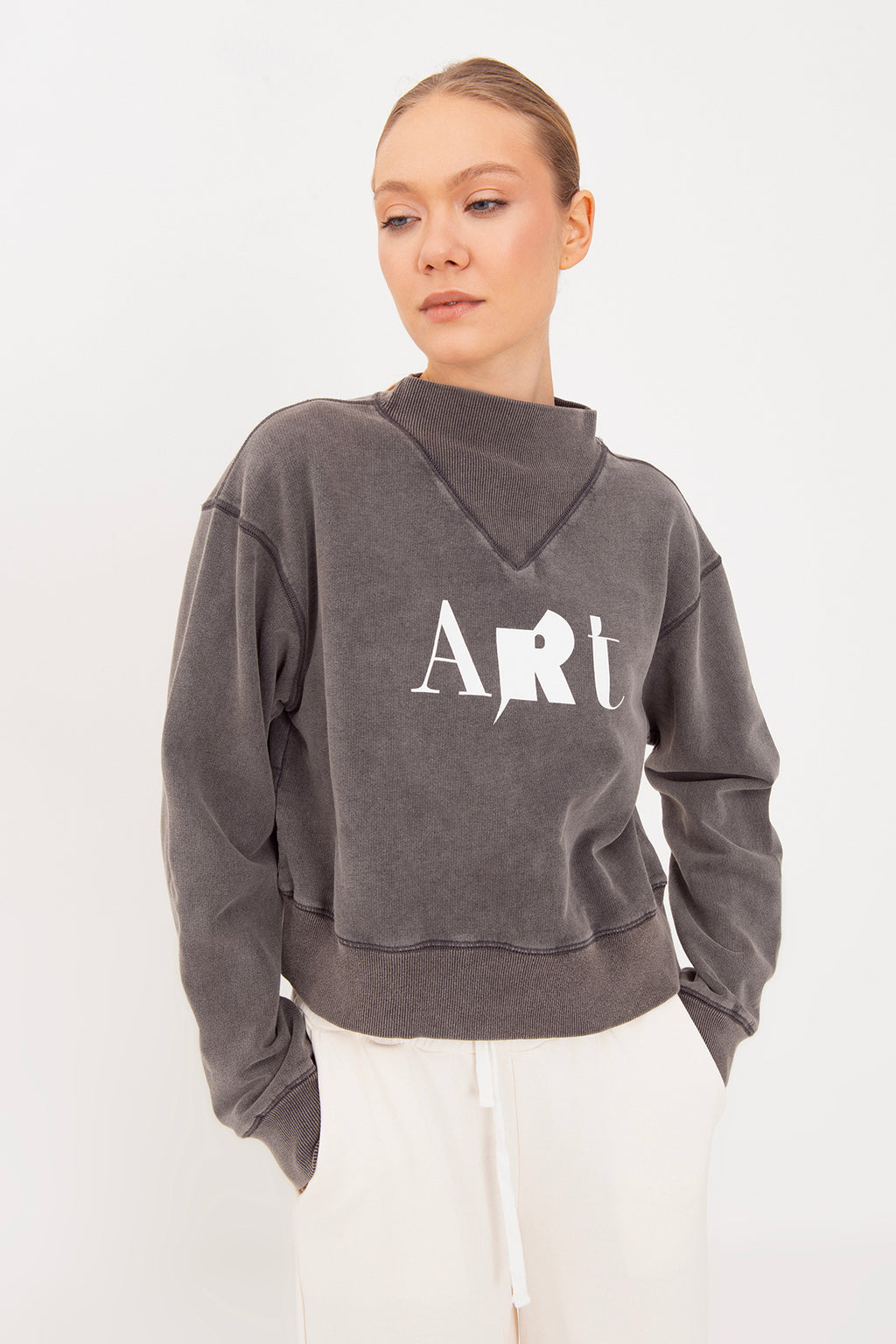Yıkamalı Baskılı Sweatshirt