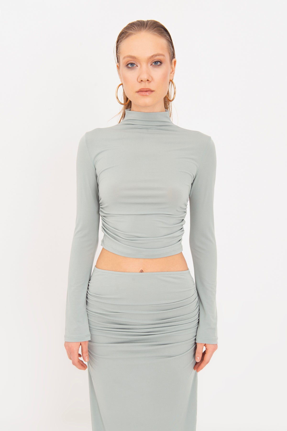 Sırt Pencere Detaylı Crop Top