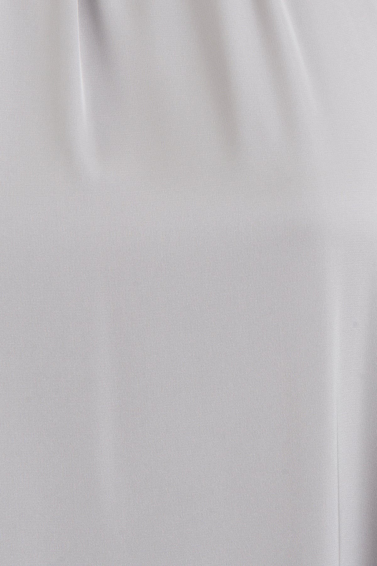 Dik Yakalı Oversize Saten Midi Elbise