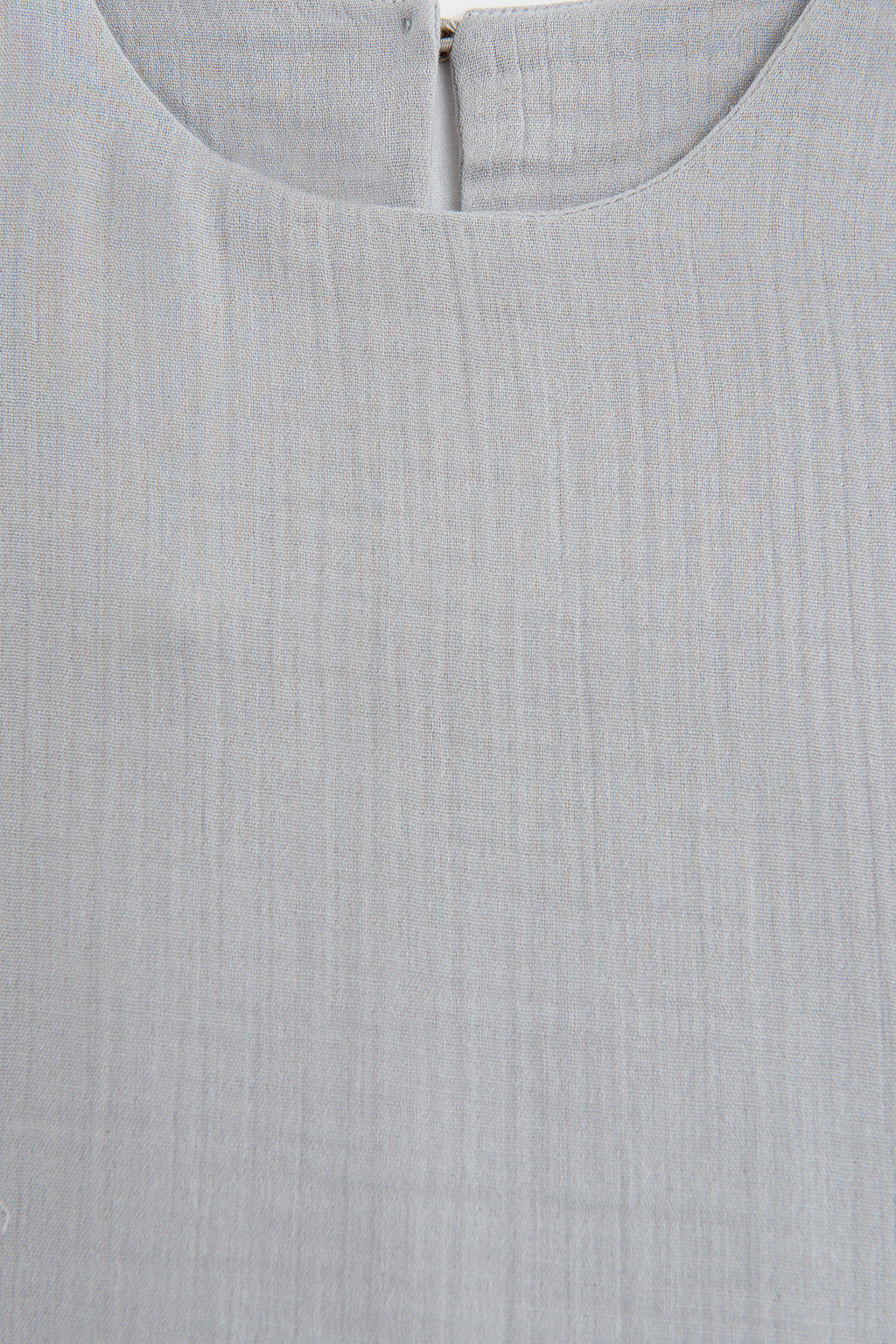 Sleeveless Relaxed Fit Muslin Blouse