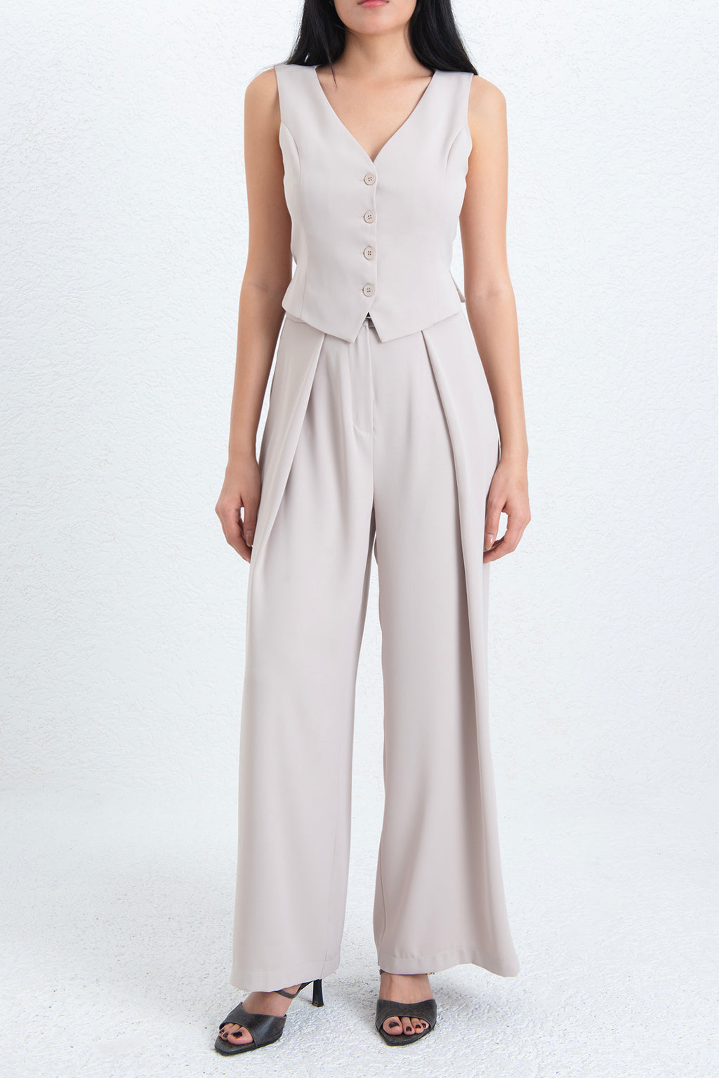 Wide Pleated Trousers with Belt