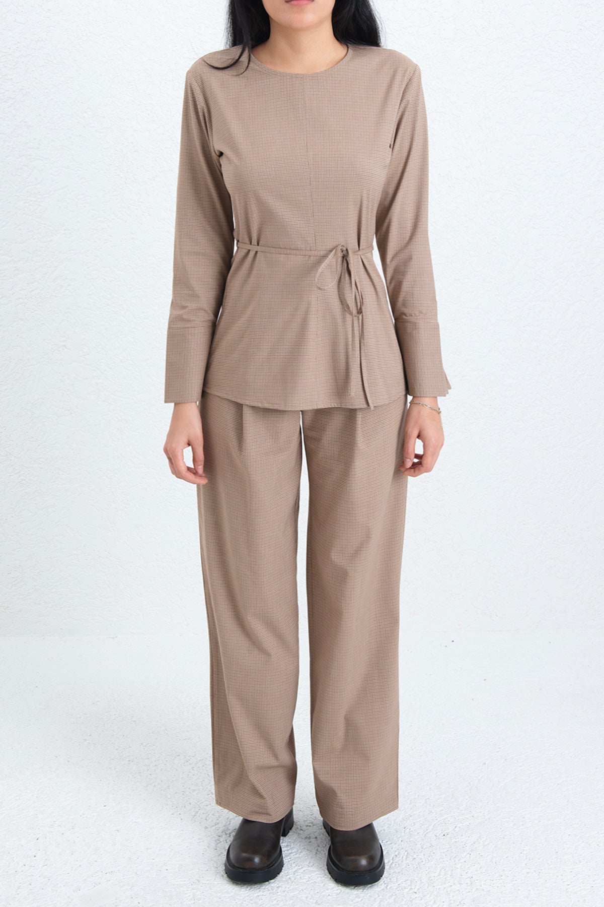 Pleated Straight-Cut Fabric Trousers