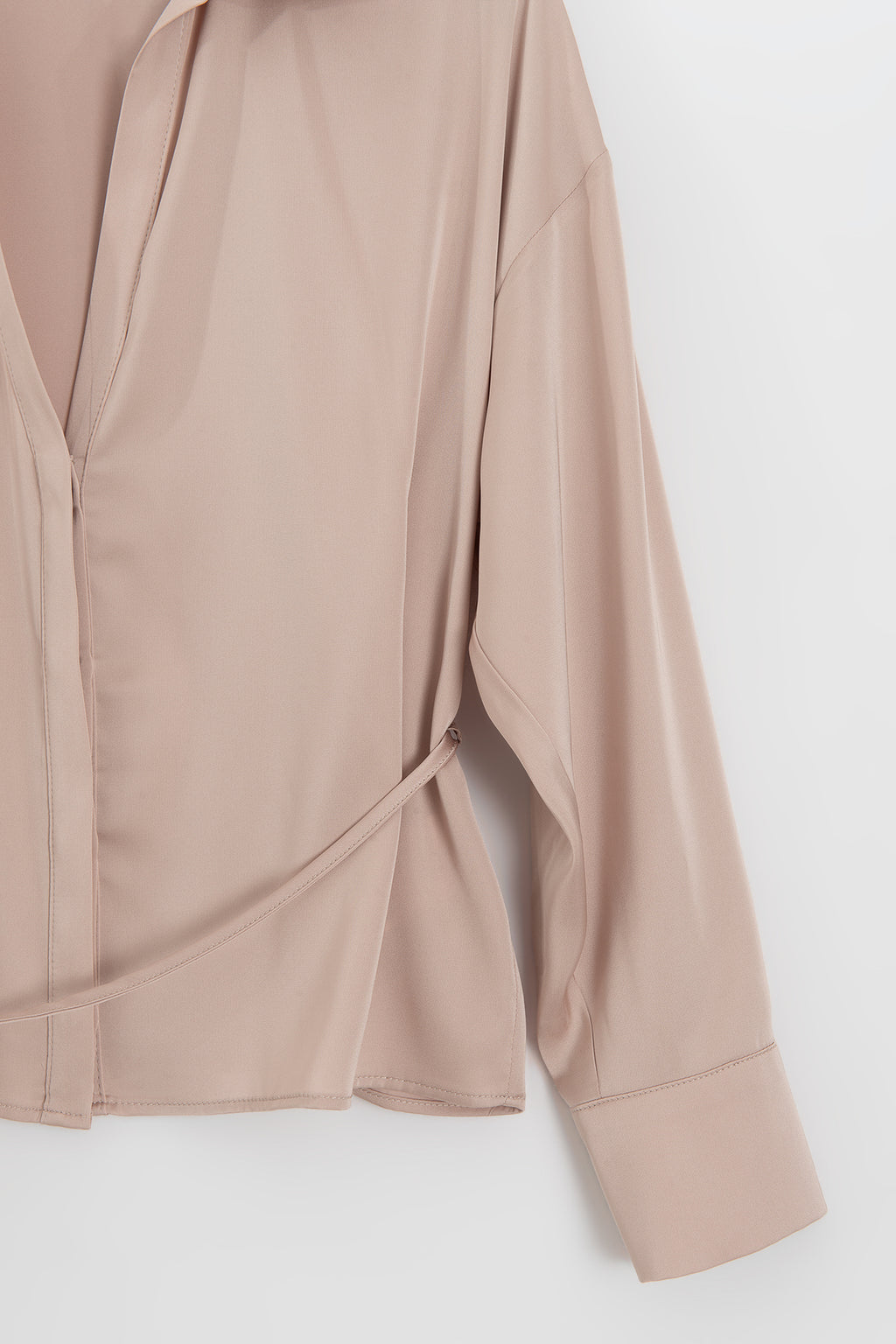 İnce Kemerli Saten Bluz