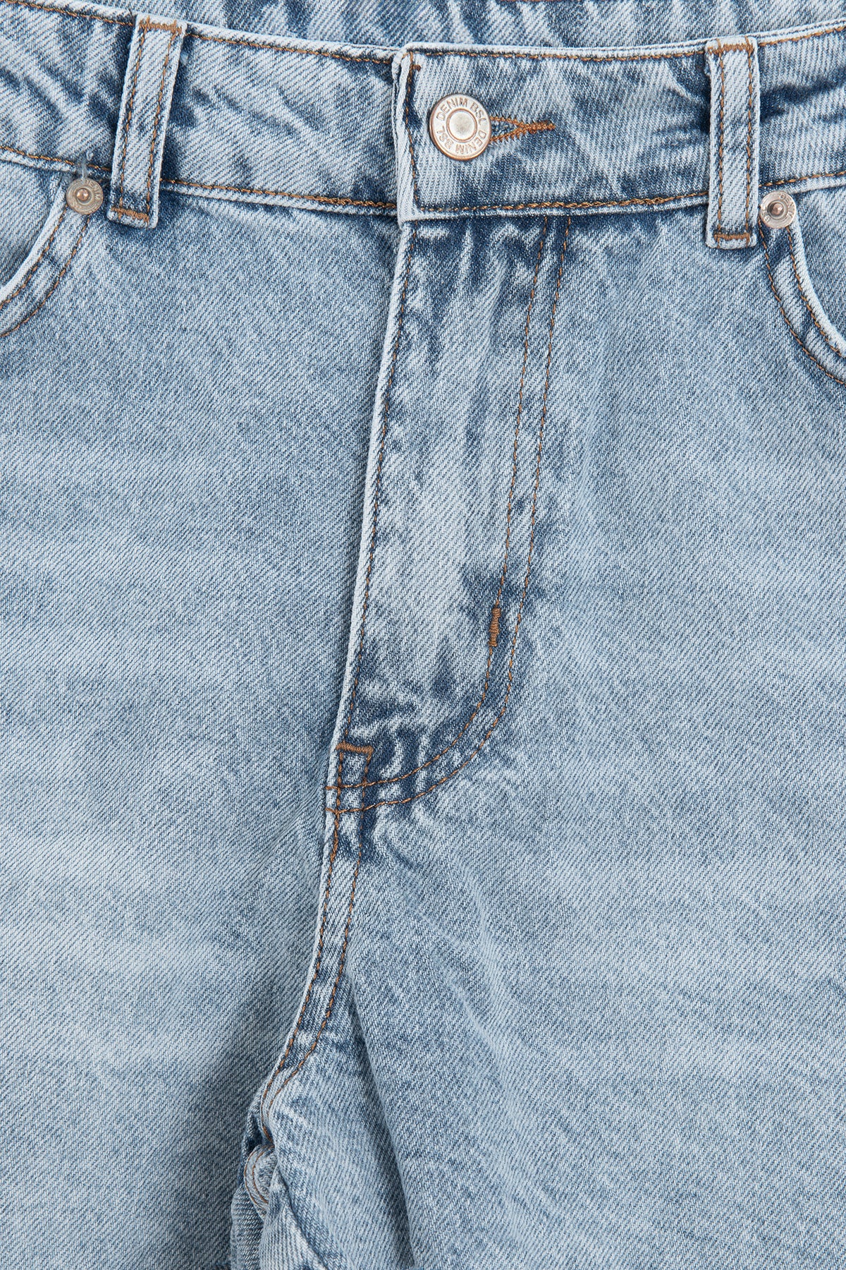 Yıpratmalı Mini Denim Şort