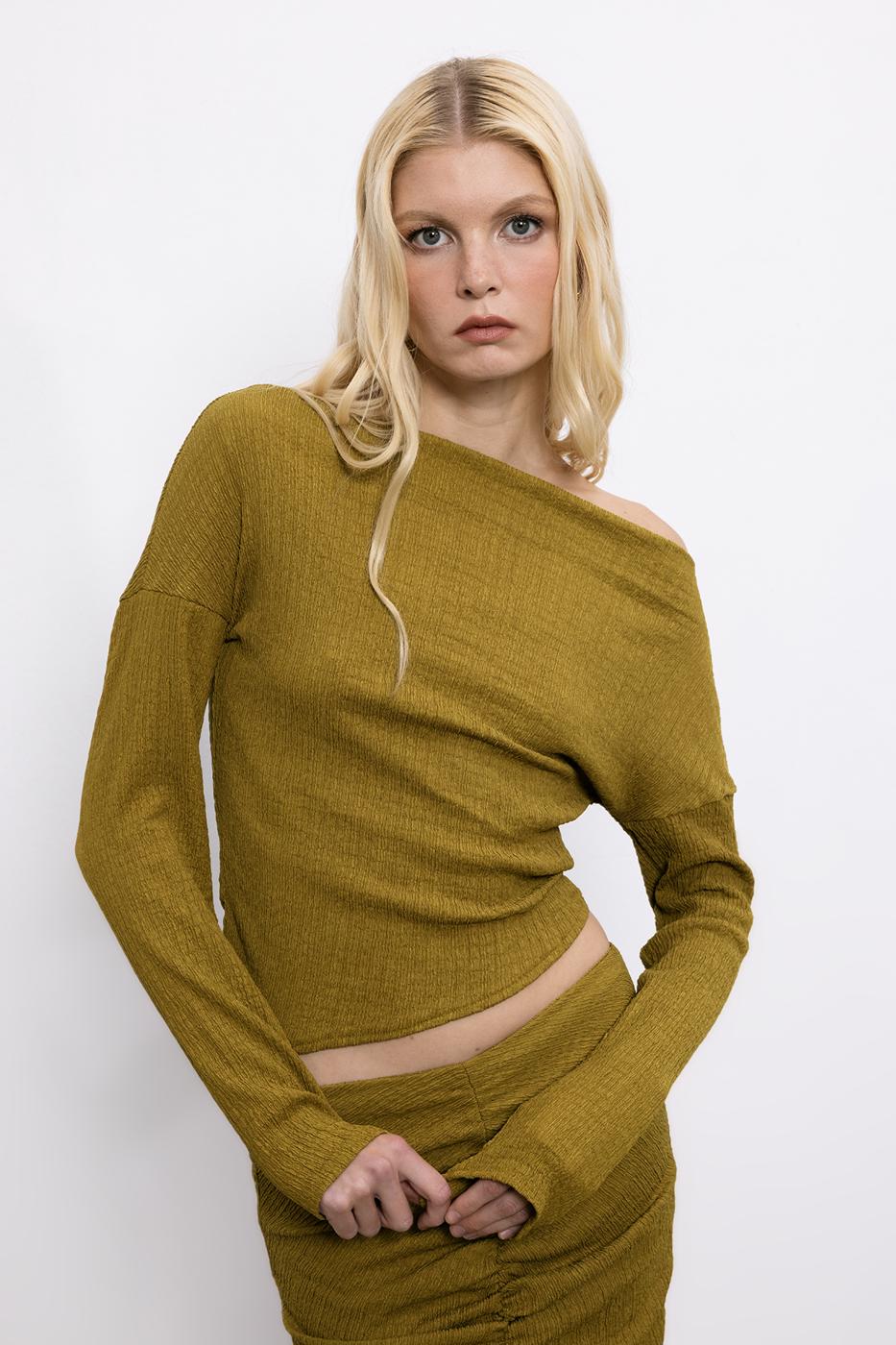 Asymmetric Cut Textured Top with Hem Detail Green