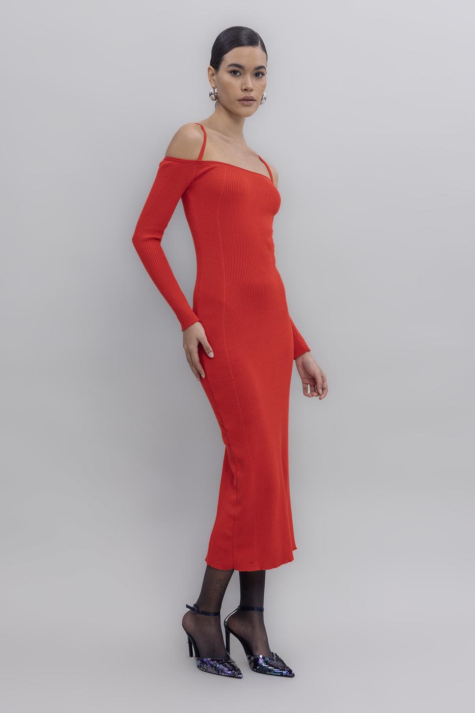 Carmen Neck Strap Detailled Midi Knit Dress
