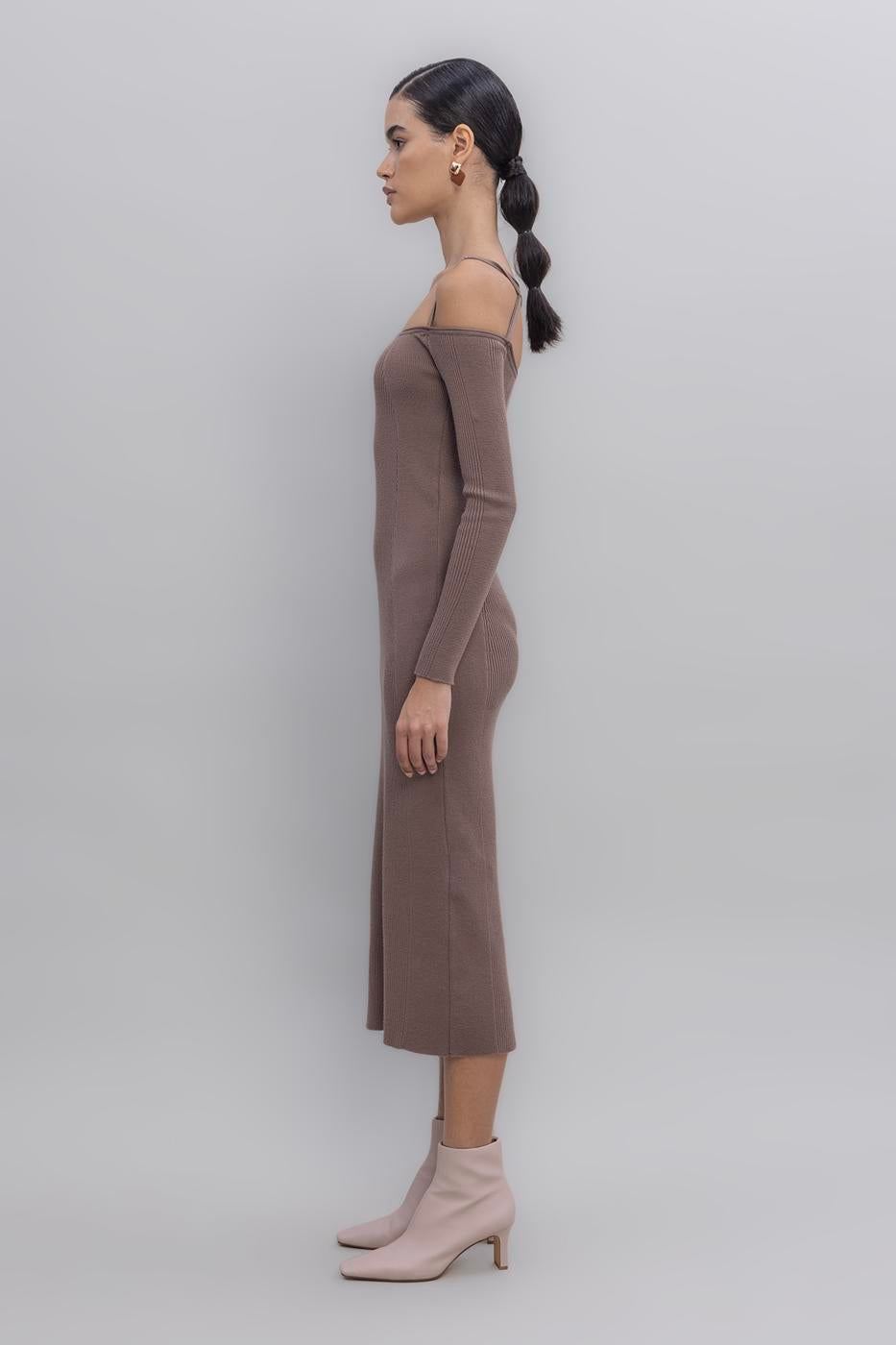 Carmen Neck Strap Detailled Midi Knit Dress