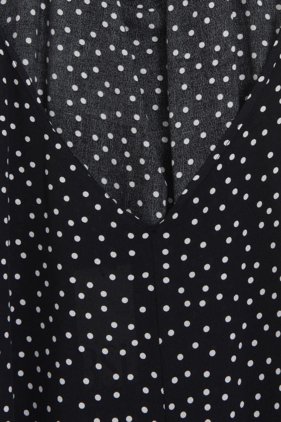 V-neck Maxi Dress with Backless Design Black polka dot