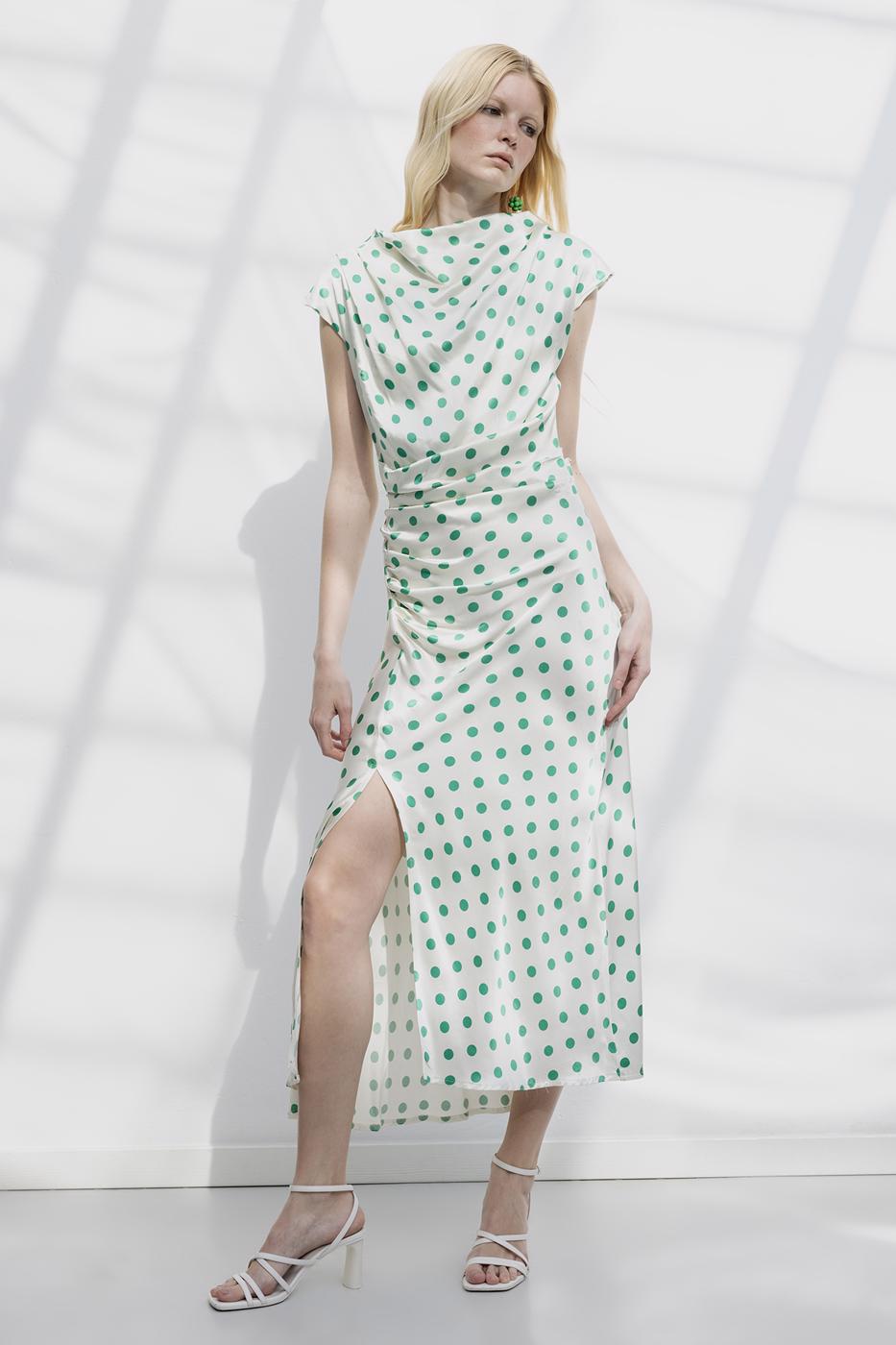 Polka Dot Midi Dress with Plunging Collar Off whıte
