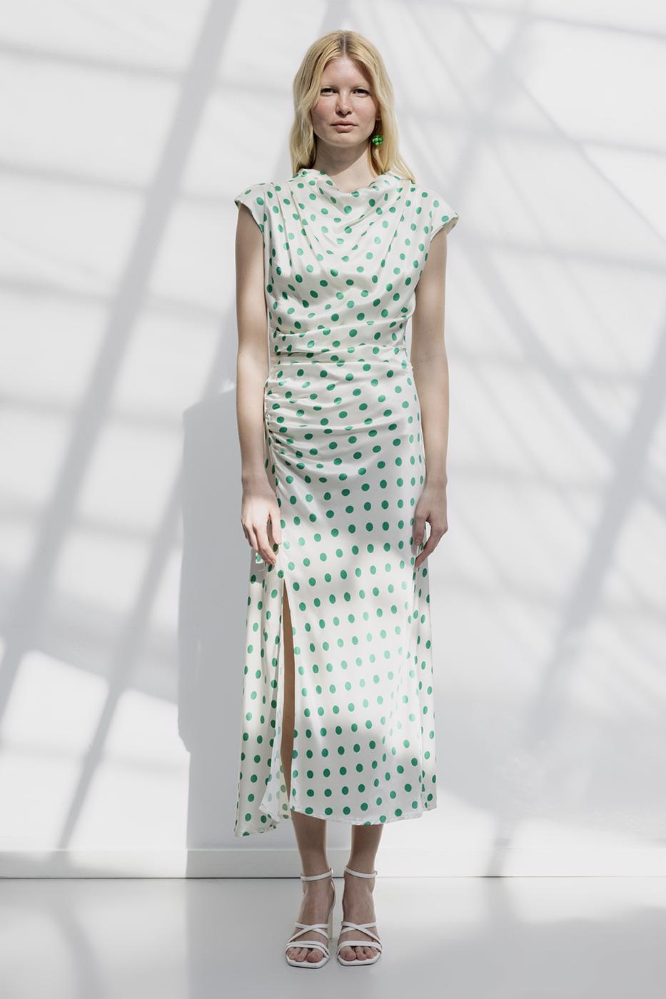 Polka Dot Midi Dress with Plunging Collar Off whıte
