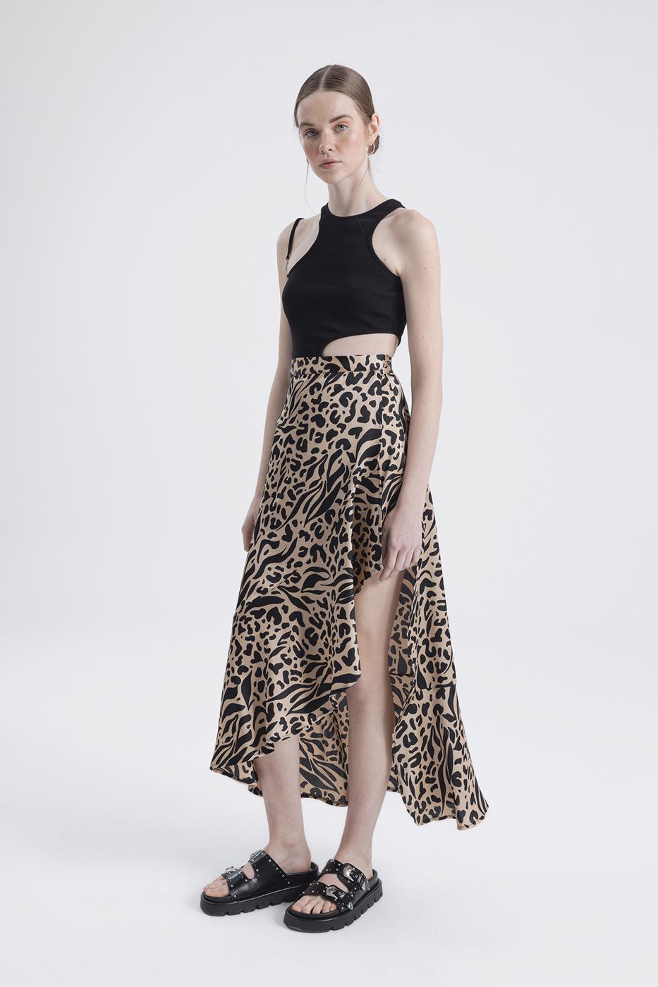 Midi skirt with deep slit Beige