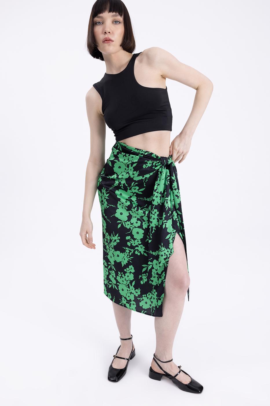 Midi skirt with deep slit