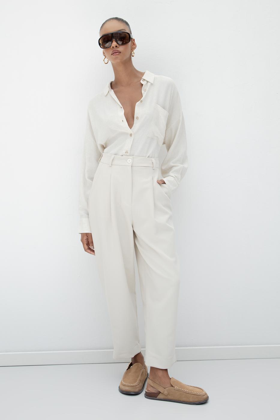 Pleated Carrot Trousers Beige