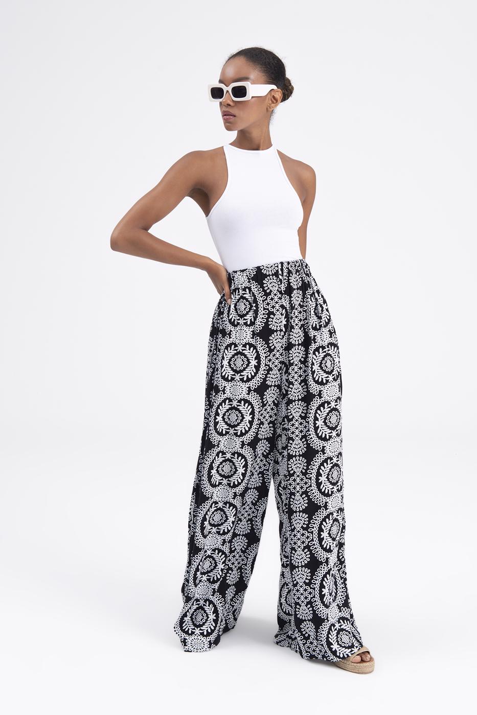 Patterned baggy pants