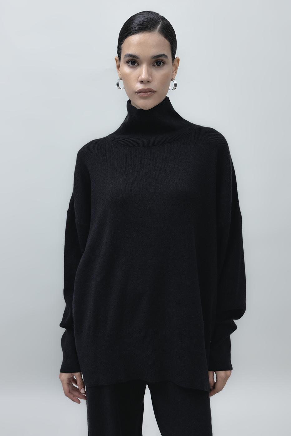 Loose Fit Turtle Neck Knit Pullover