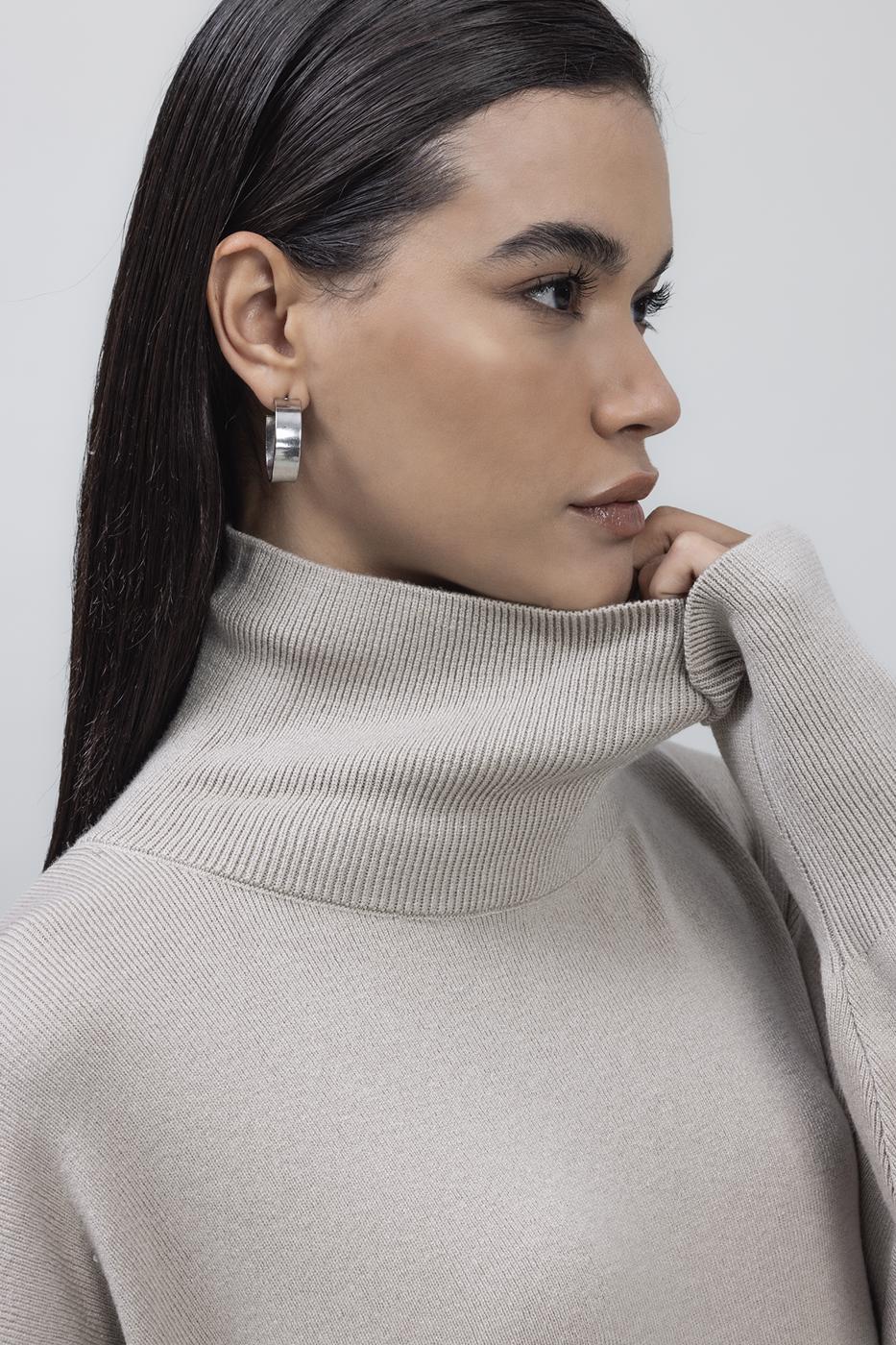 Loose Fit Turtle Neck Knit Pullover