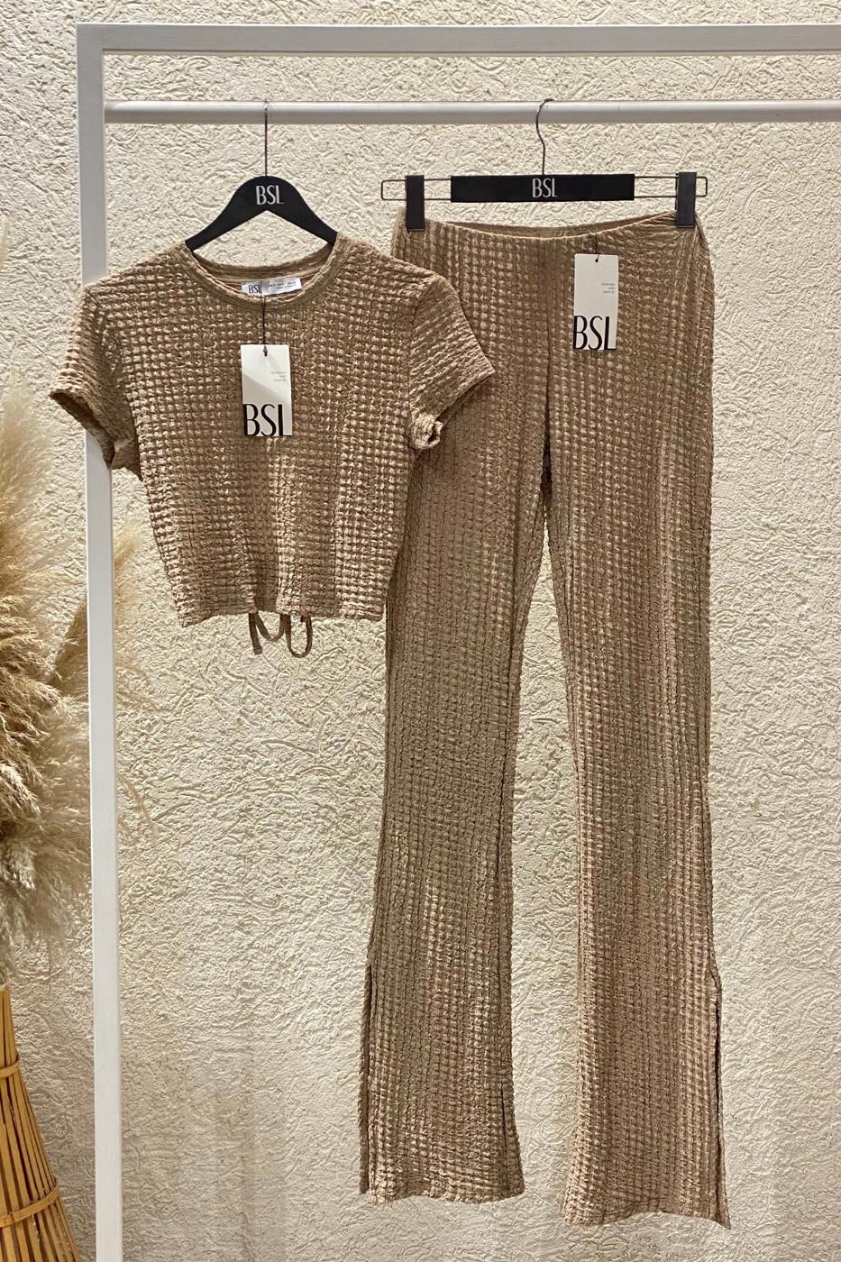 Textured Crop Top Beige
