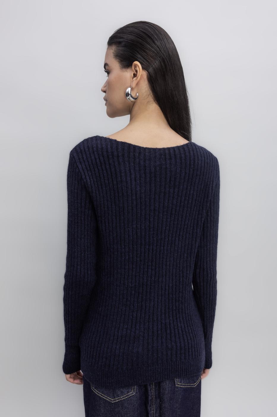 Button Detailed Knit Top