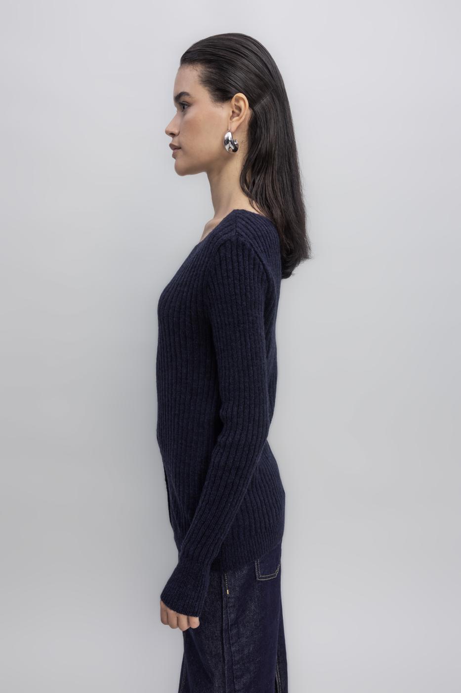 Button Detailed Knit Top