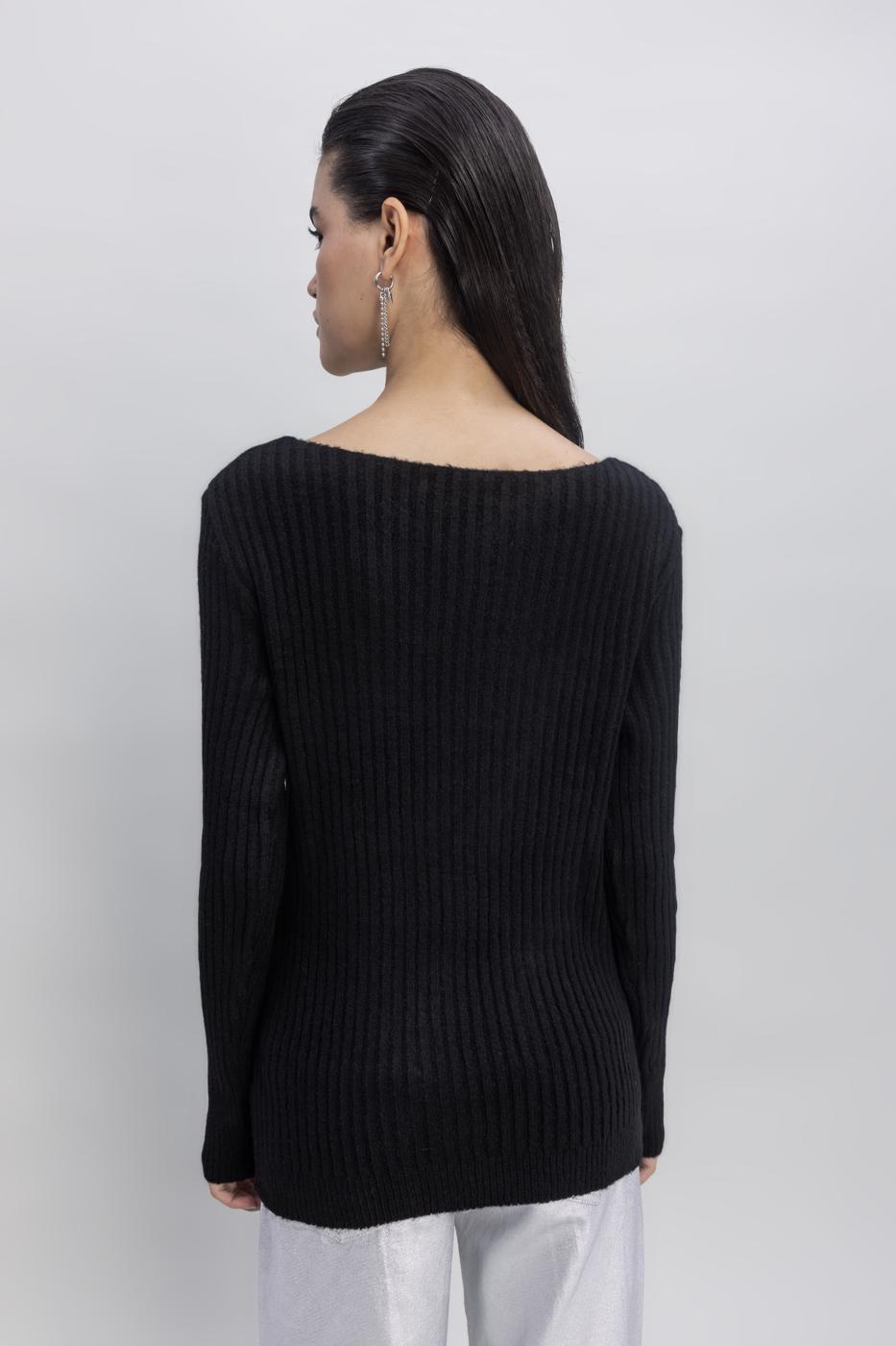 Button Detailed Knit Top