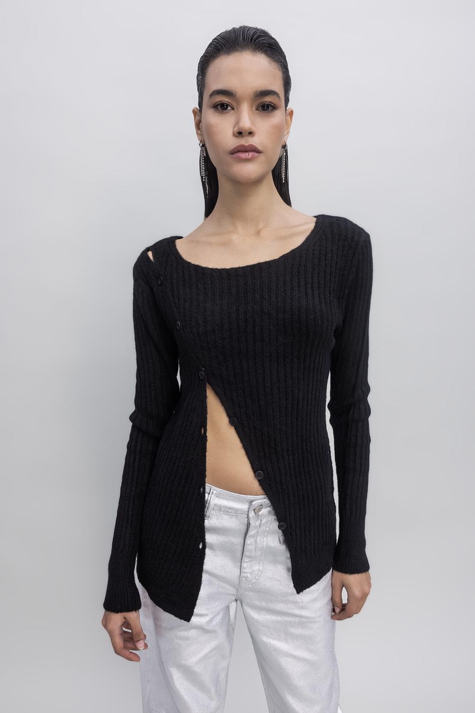 Button Detailed Knit Top