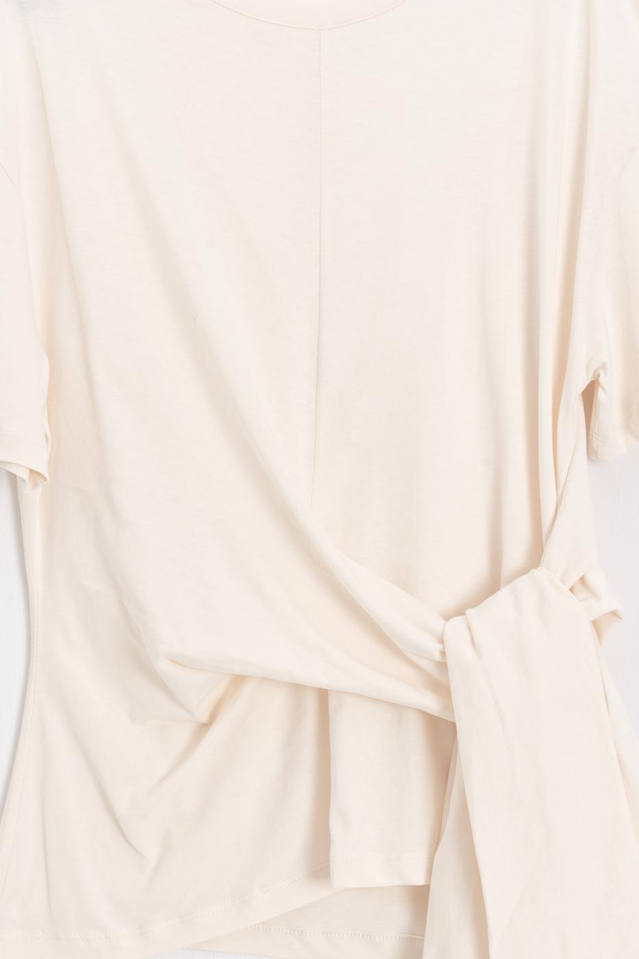Knotted and Short Sleeve T-shirt Ecru