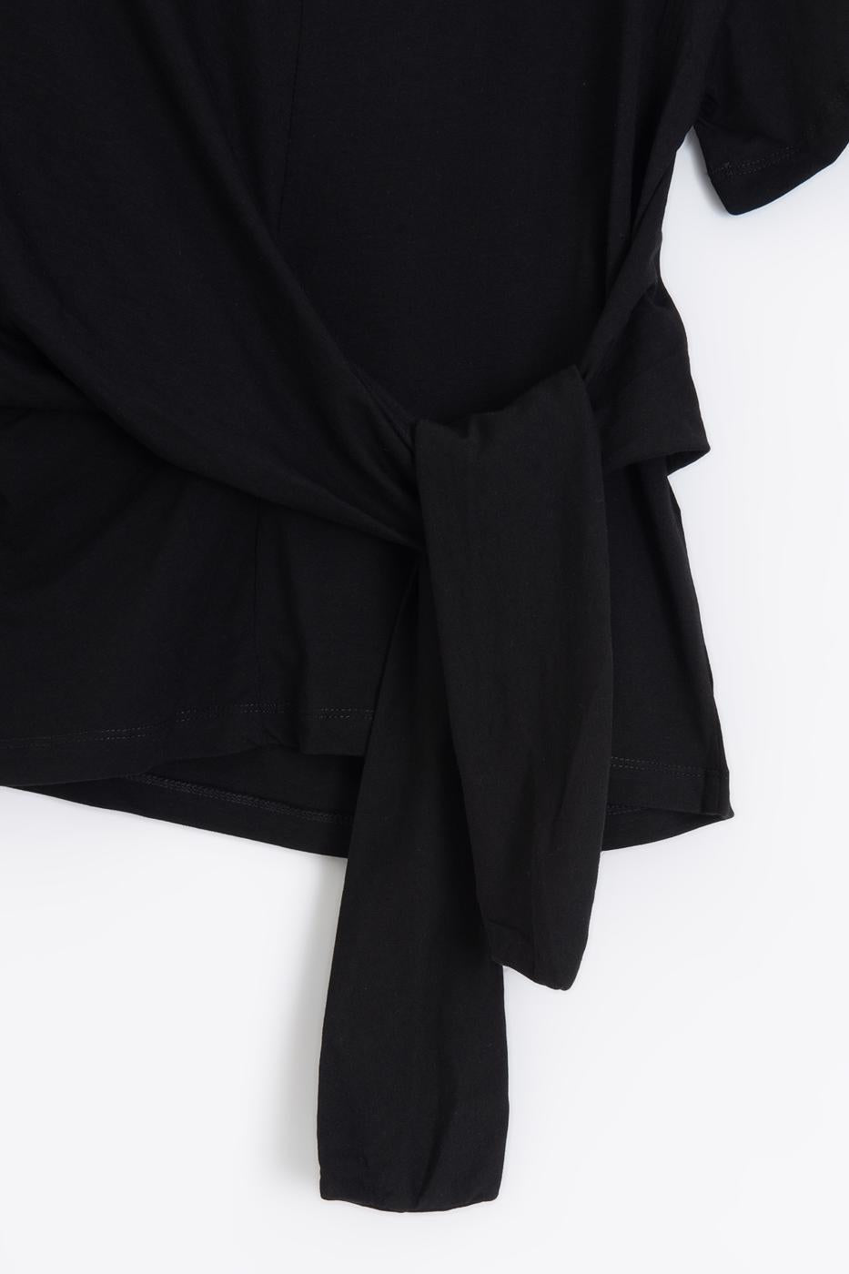 Knotted and Short Sleeve T-shirt Black
