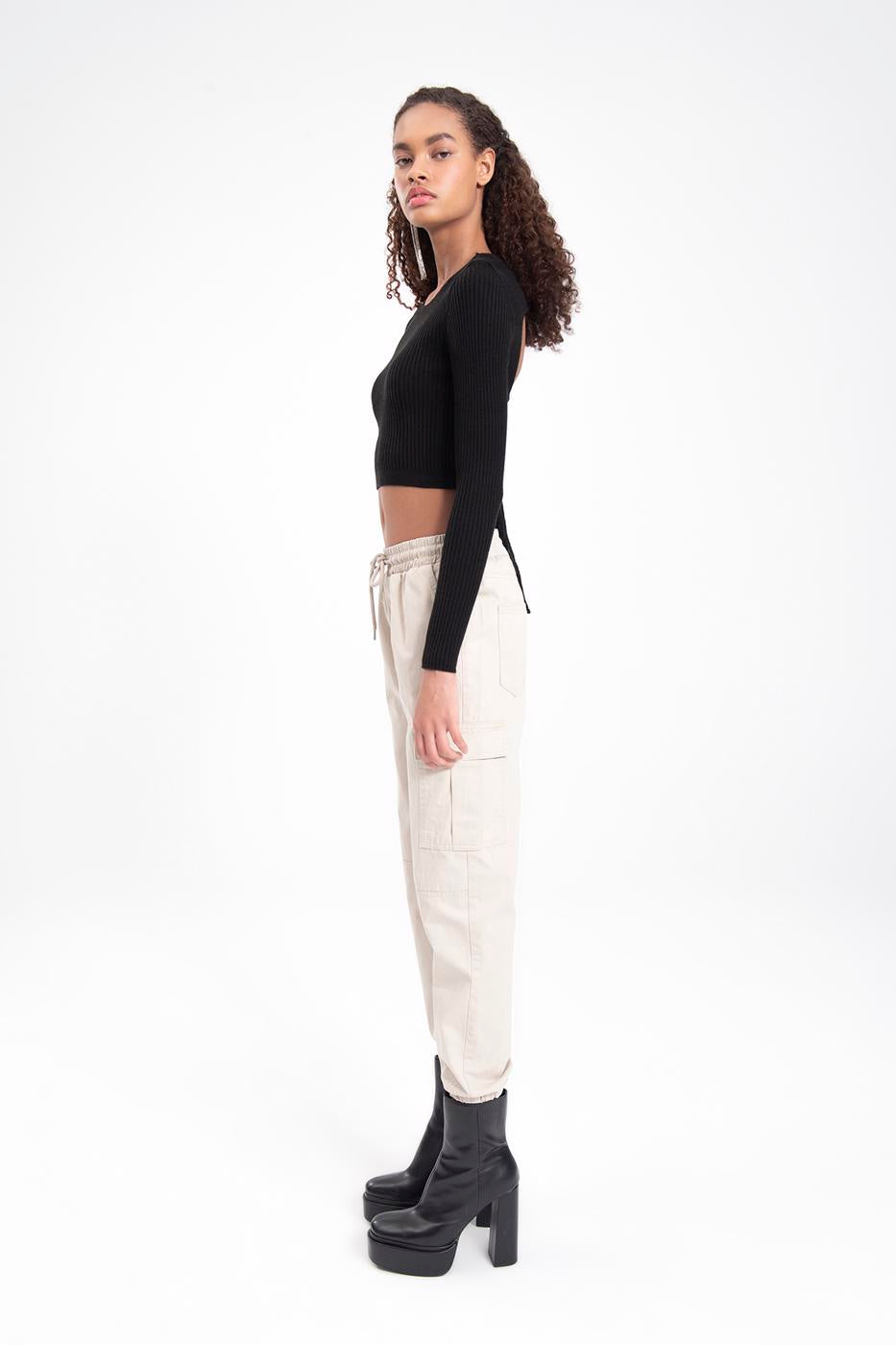 Low rise cargo pocket pants Stone