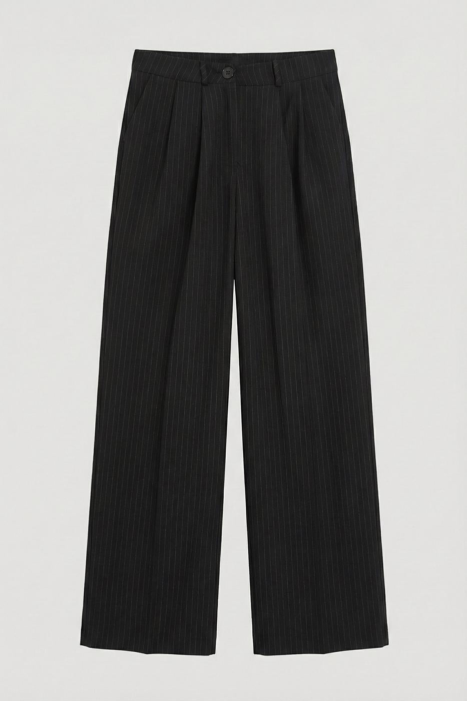 Straight Cut Loose Trousers Black