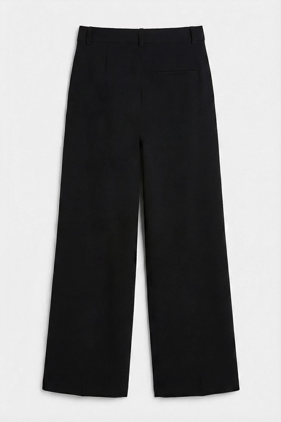 Straight Cut Loose Trousers Black
