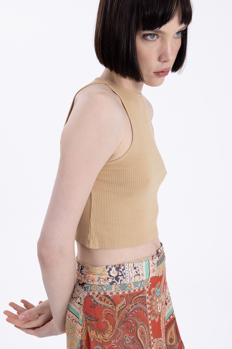 Halter neck crop body Beige