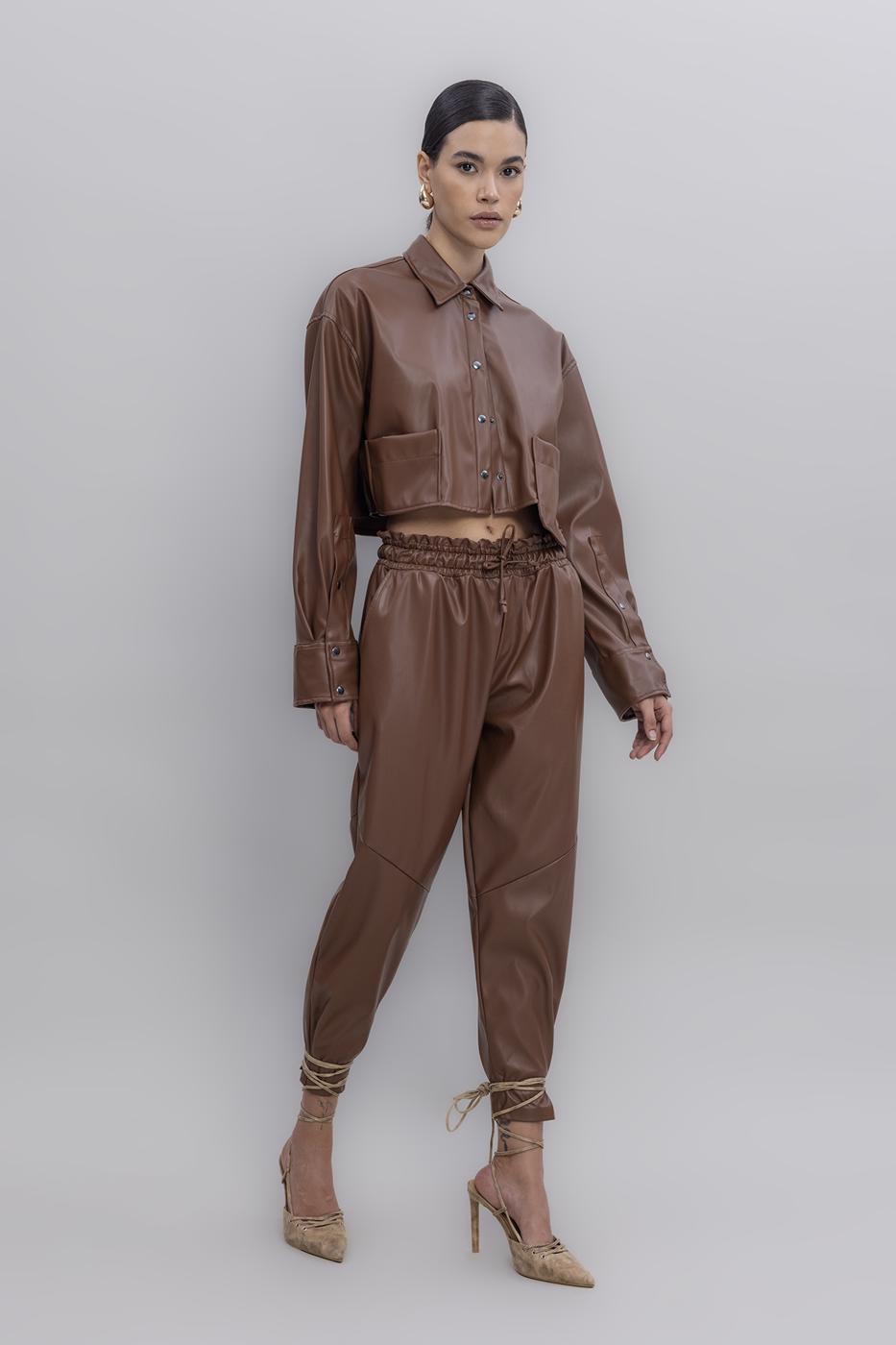 Faux leather jogging pants with belt Brown
