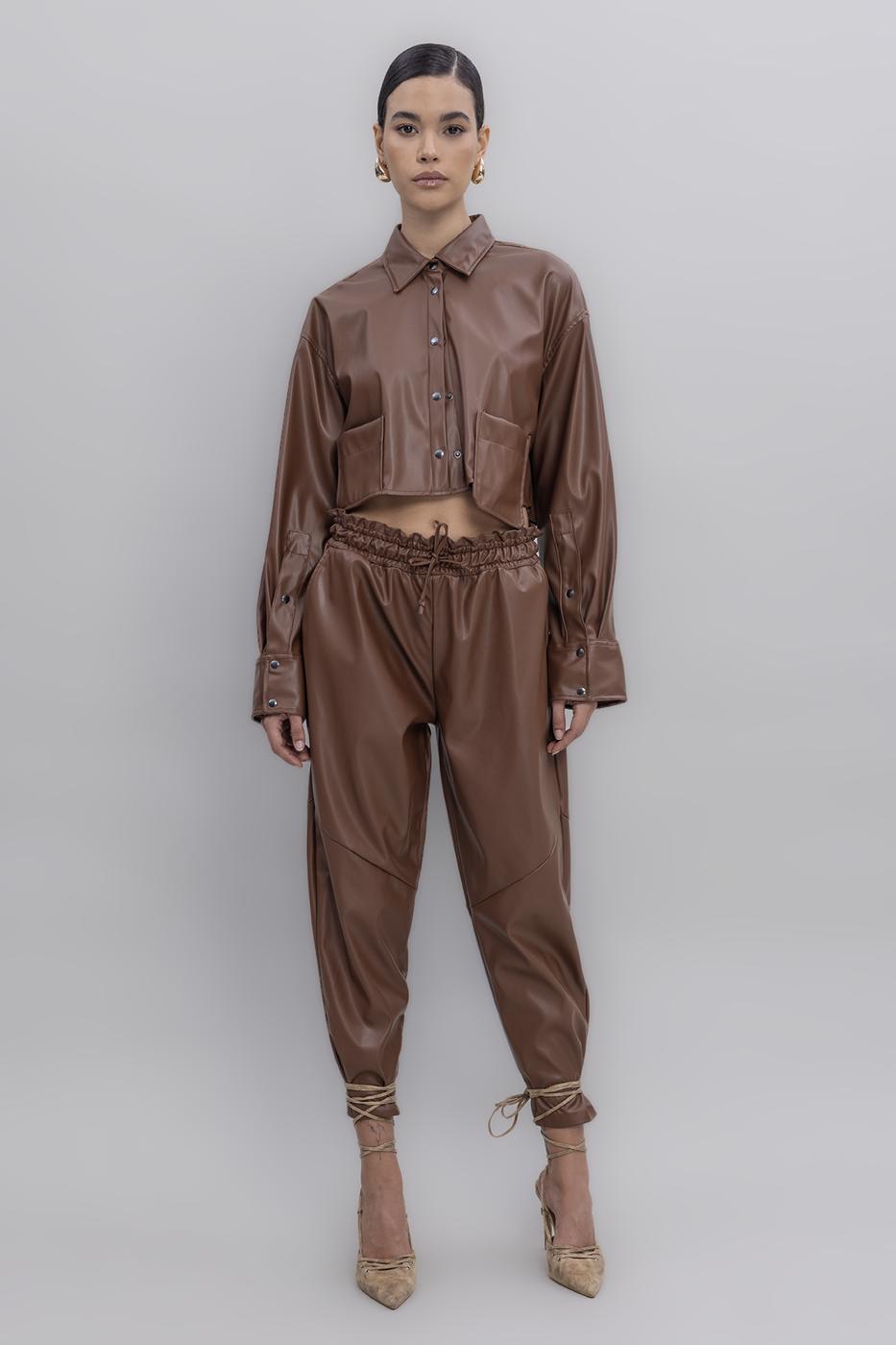 Faux leather jogging pants with belt Brown