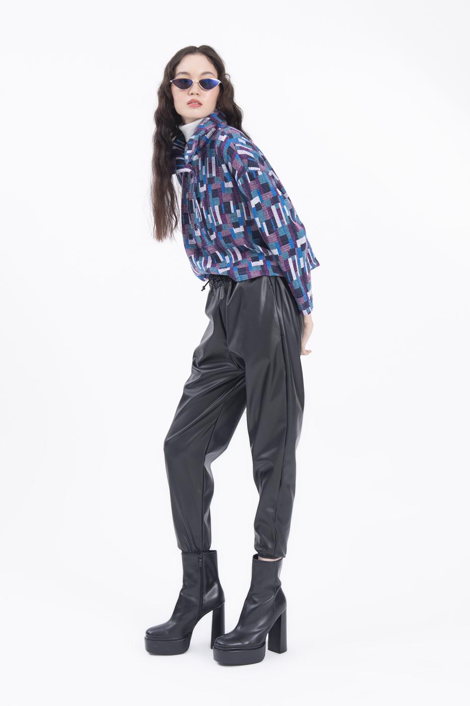 Faux leather jogging pants with belt Black