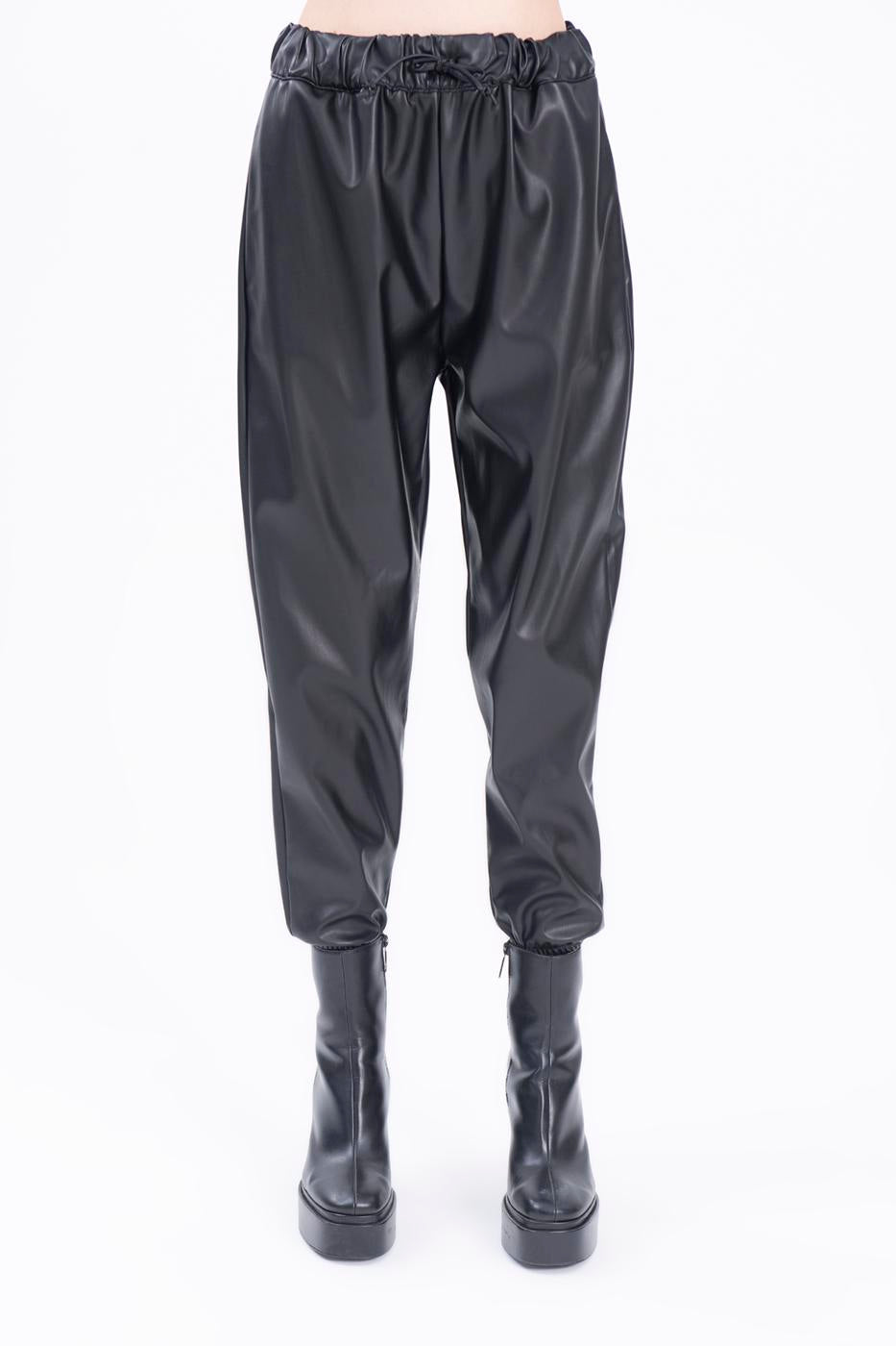 Faux leather jogging pants with belt Black