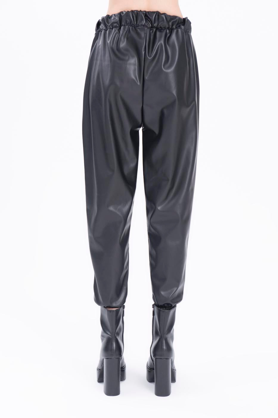Faux leather jogging pants with belt Black