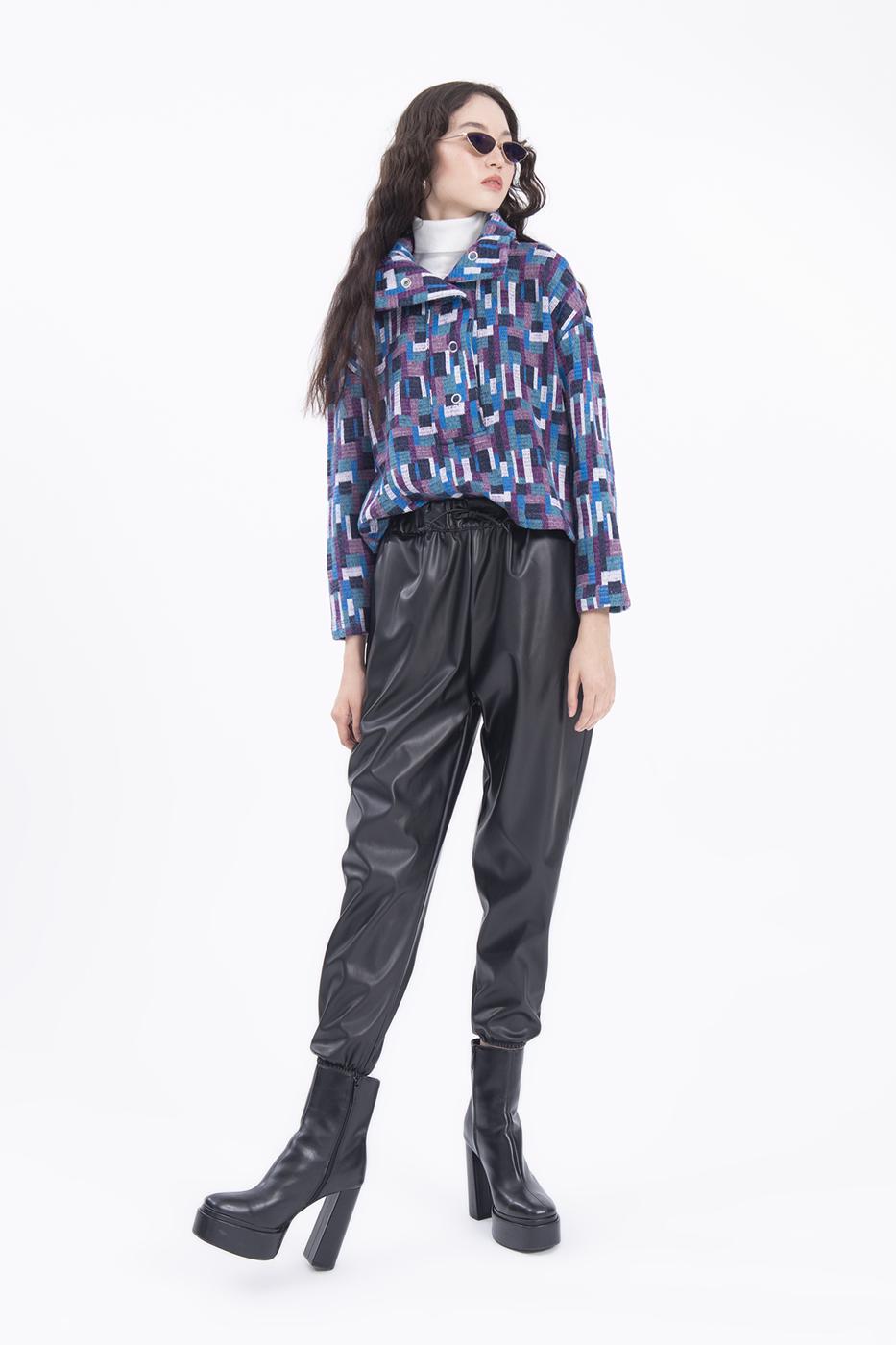Faux leather jogging pants with belt Black