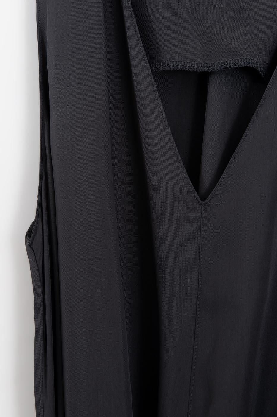 Belt Detail Ruffled Midi Dress Black