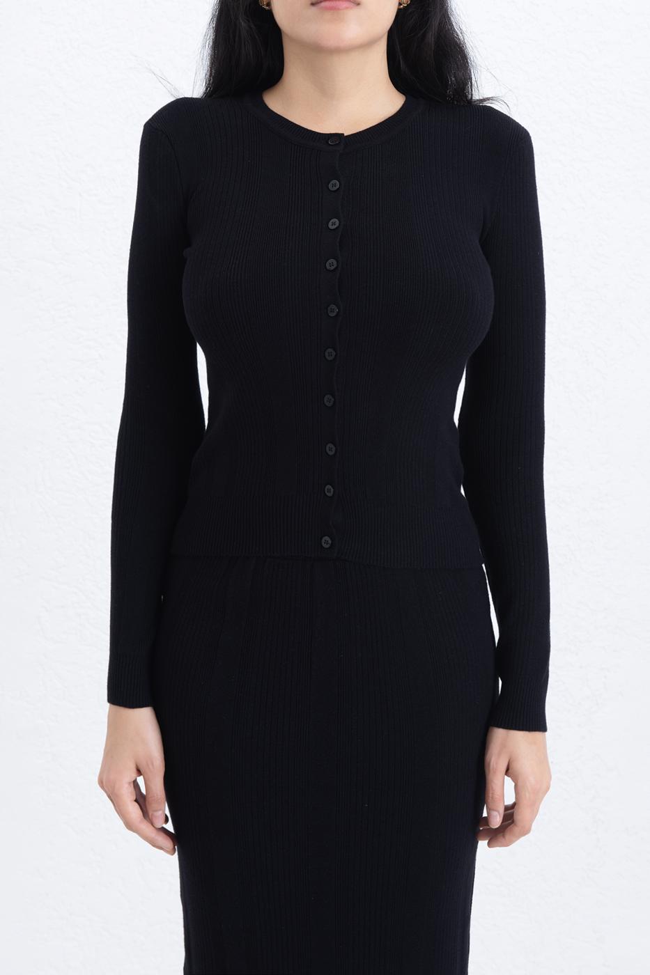 Bicycle Collar Cardigan with Button Details Black