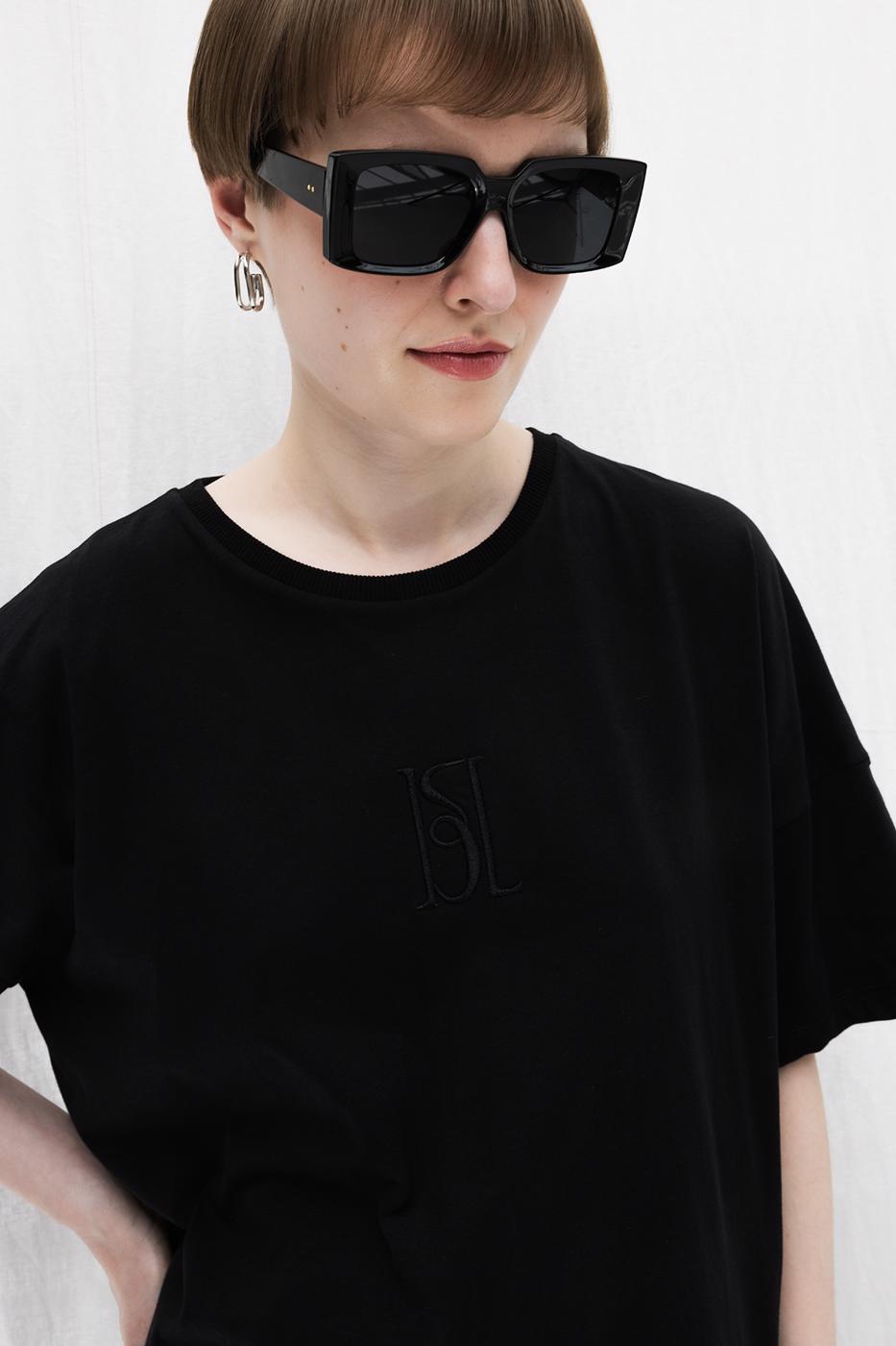 Embroidered Basic Tshirt Black