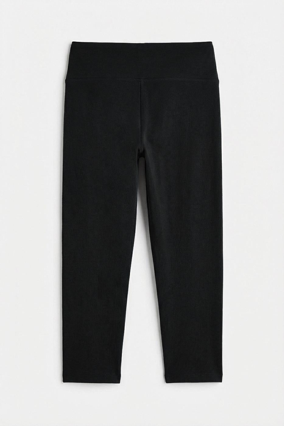 Regular Waist Capri Leggings Black
