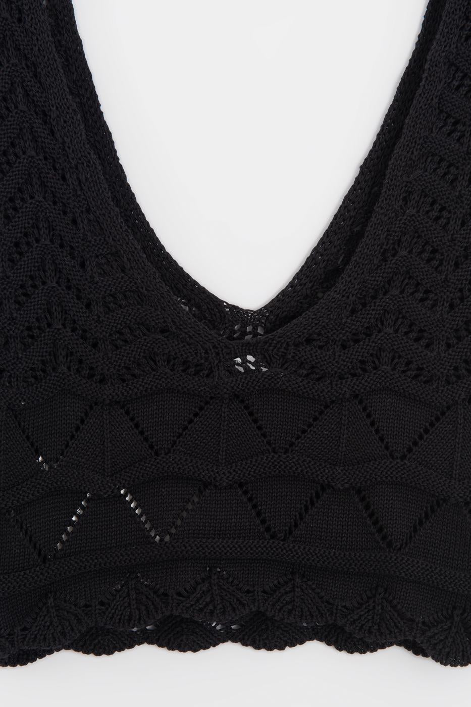 Knitted V-Neck Openwork Crop Top Black