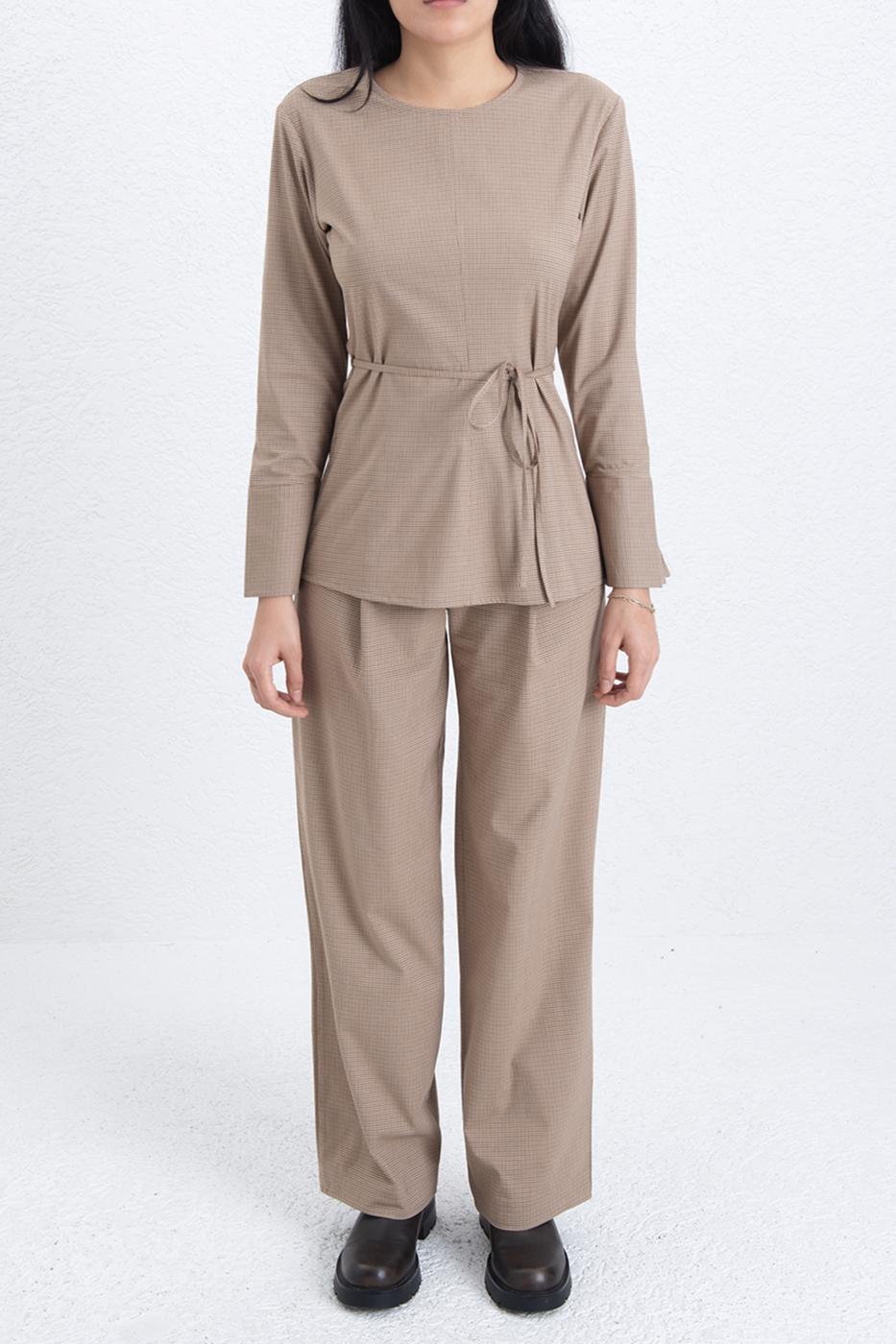 Pleated Straight Cut Fabric Trousers Brown
