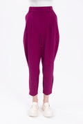 Pleated carrot pants