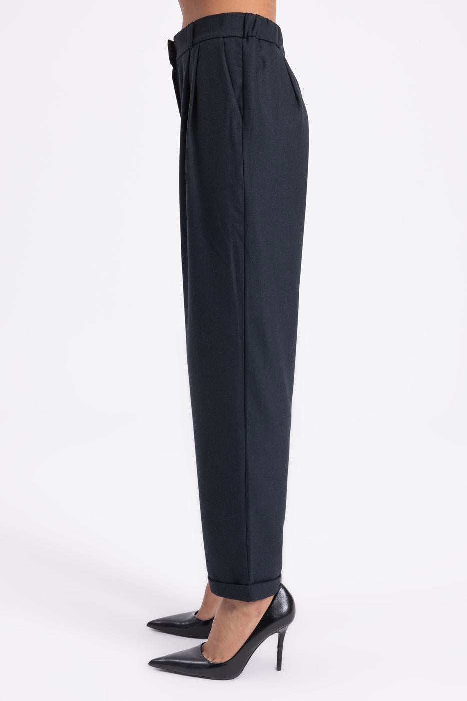 Pleated Carrot Trousers