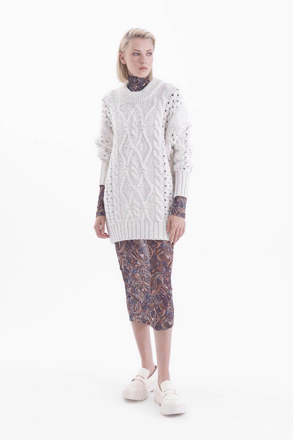 Knitted sweater Cream