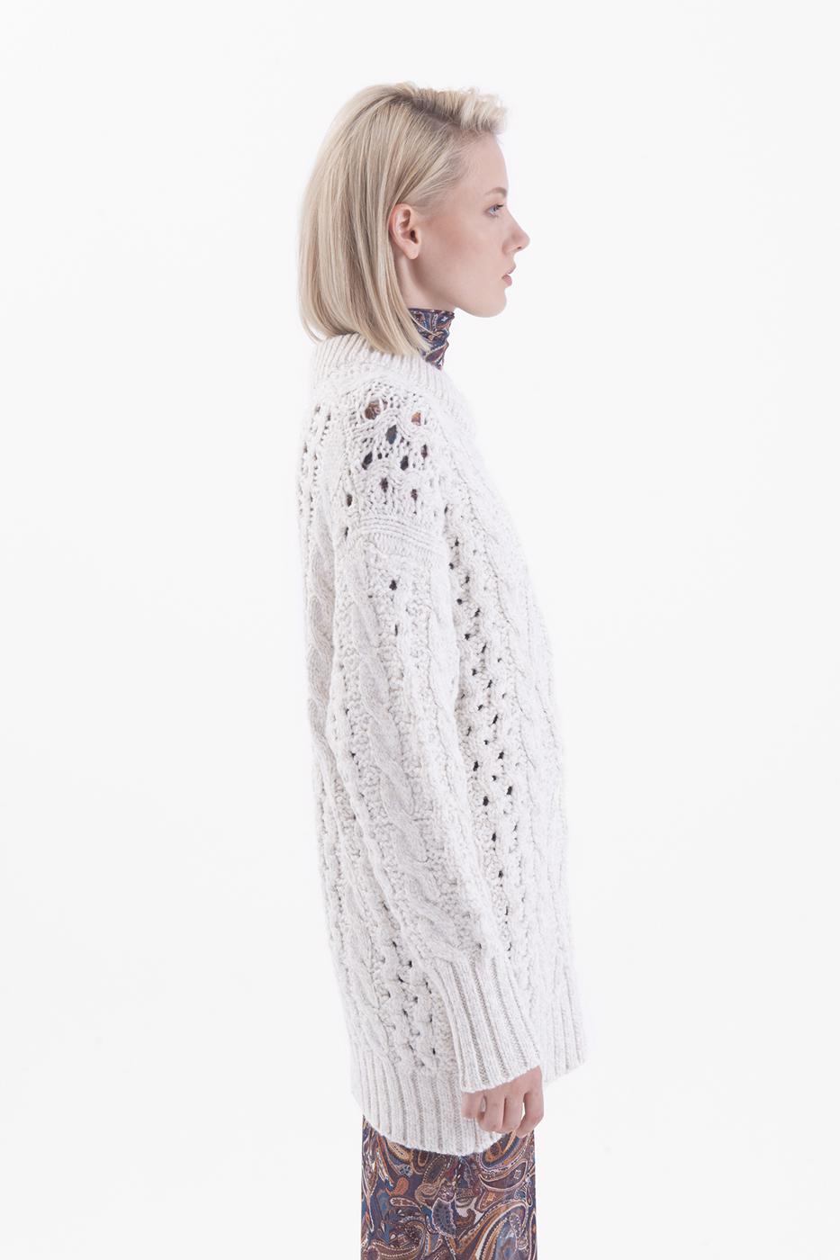 Knitted sweater Cream