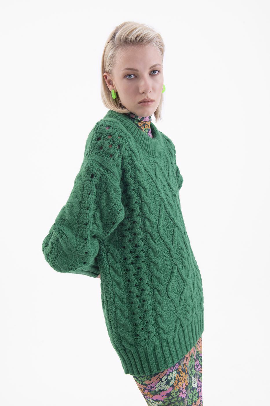 Knitted sweater Green