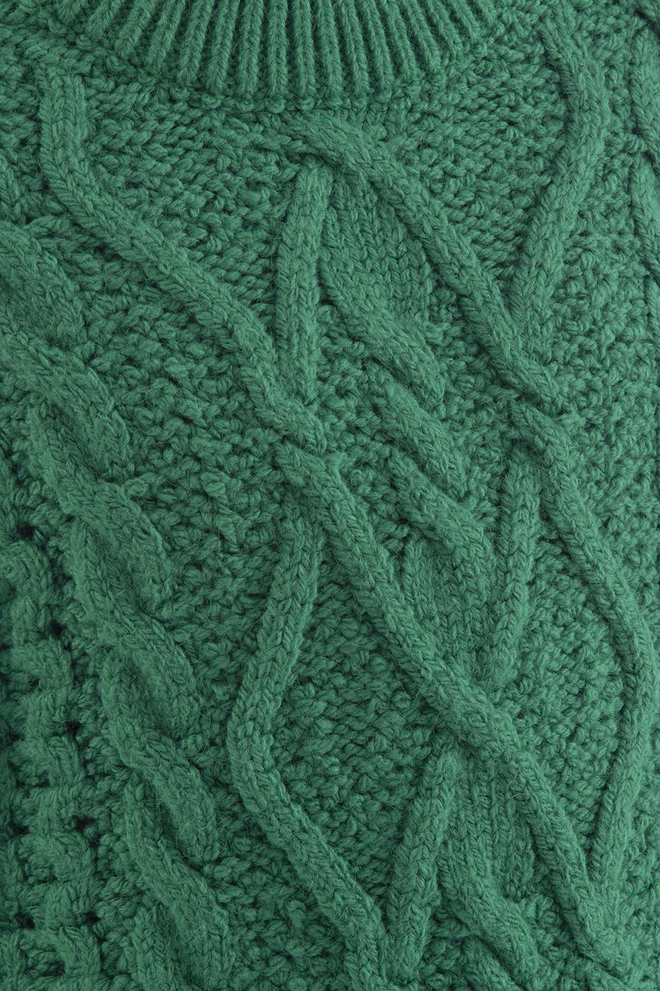 Knitted sweater Green